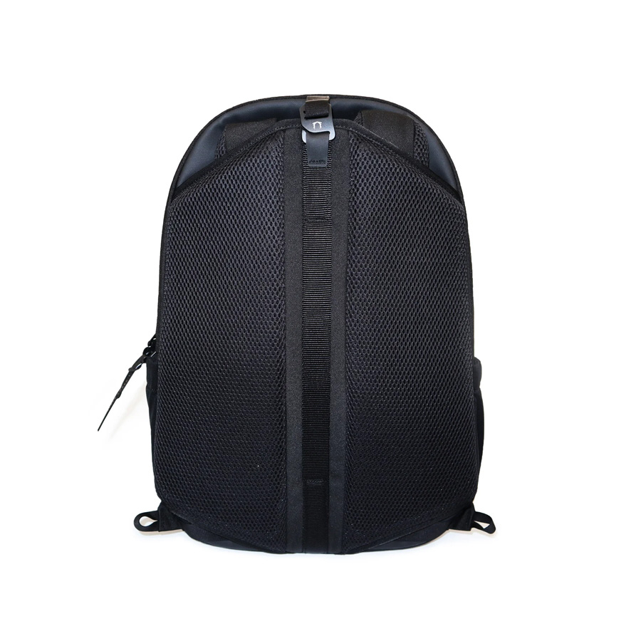 BLACK EMBER  (ブラックエンバー)  [ TORTOISE PACK ] 7224001 / RIPSTOP NYLON バックパック (BLACK)