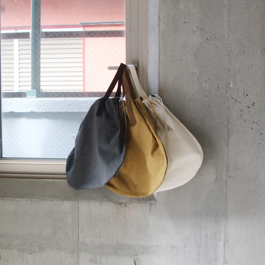 CRONY. (クルニー)  [ Zaza Cloth Kinchaku Tote M ]  巾着トート M (3COLOR)