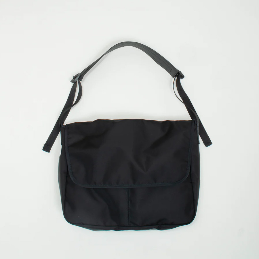 KaILI  (カイリ)  [ LAZY SCHOOL BAG ] レイジー スクールバッグ (BLACK)