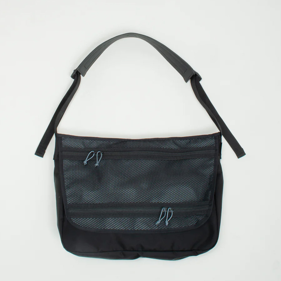 KaILI  (カイリ)  [ LAZY SCHOOL BAG ] レイジー スクールバッグ (BLACK)