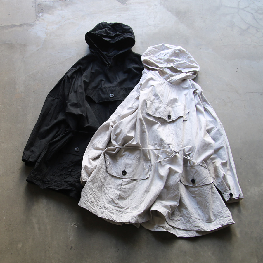 KLASICA (クラシカ) [PASETEL FIG.3] COTTON×LINEN HAND DYE TYPE WRITER FULLY VOLUMED SHELL PARKA / コットンリネン ハンドダイ タイプライター フーデッド シェルパーカー (BLACK)