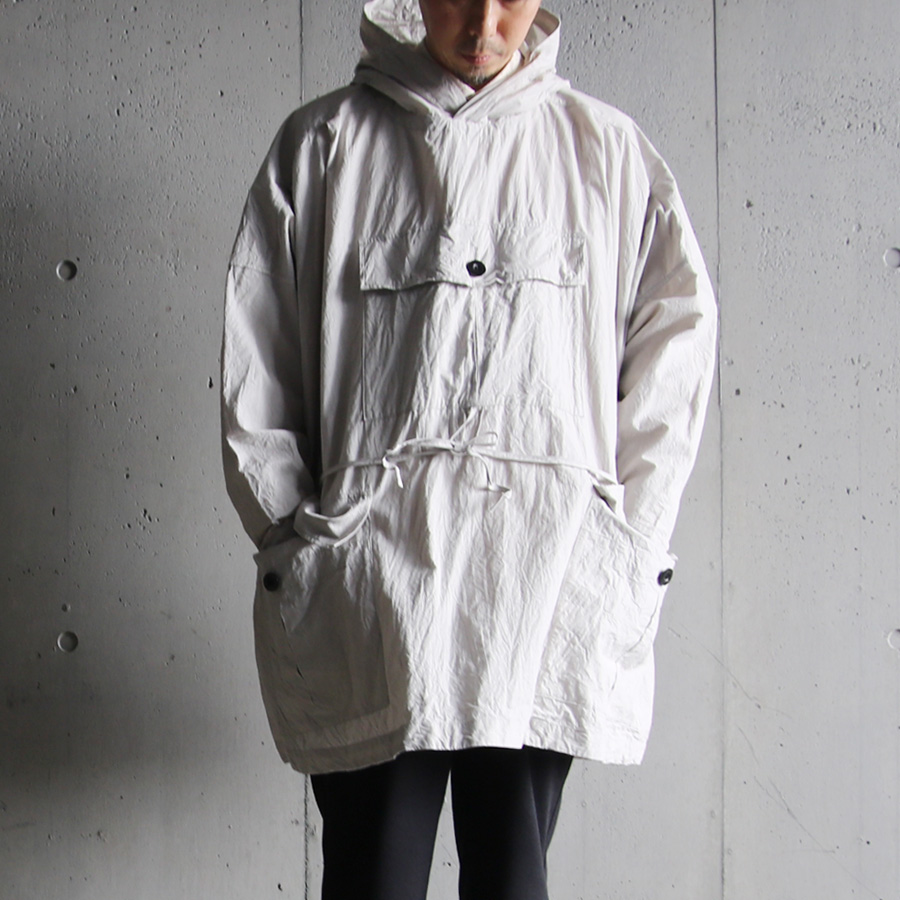 KLASICA (クラシカ) [PASETEL FIG.3] COTTON×LINEN HAND DYE TYPE WRITER FULLY VOLUMED SHELL PARKA / コットンリネン ハンドダイ タイプライター フーデッド シェルパーカー (CONCRETE)