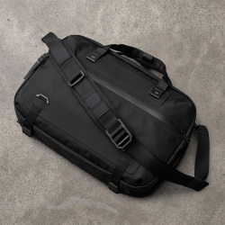 BLACK EMBER (ブラックエンバー) 7225004 [ FORGE SB EmberTex ] 2WAY ショルダーバッグ (BLACK)