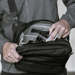 BLACK EMBER  (ブラックエンバー)  [ GLIP SLING ] 7225010 / EmberTex スリングバッグ (BLACK)