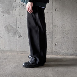 CURLY / CURLY& Co. (カーリー) 263-760827 [ KNIT CHINO-CLOTH PANTS (WIDE) ] ハイゲージダブルニットチノ イージーワイドパンツ (BLACK) 