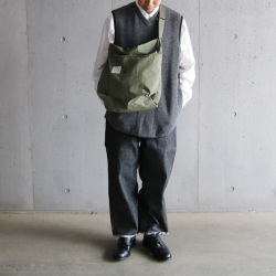 CURLY / CURLY& Co. (カーリー) 223-35101 [ KNIT-SAWN VEST ]クォーターゲージC/Wニット Vネックプルオーバーベスト (2COLOR)