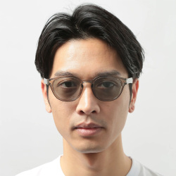  jugaad14 (ジュガードフォーティーン) [COVE CLEAR] フレーム CLEAR / DEEP BLACK / GRAY / レンズ(偏光調光レンズ) / サングラス / Polarized Photochromatic Lens SUNGLASS / 鯖江メイド / 超軽量 23g/ エシカル素材のみ使用 / サングラス   