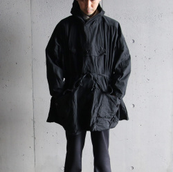 KLASICA (クラシカ) [PASETEL FIG.3] COTTON&times;LINEN HAND DYE TYPE WRITER FULLY VOLUMED SHELL PARKA / コットンリネン ハンドダイ タイプライター フーデッド シェルパーカー (BLACK)