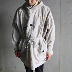 KLASICA (クラシカ) [PASETEL FIG.3] COTTON&times;LINEN HAND DYE TYPE WRITER FULLY VOLUMED SHELL PARKA / コットンリネン ハンドダイ タイプライター フーデッド シェルパーカー (CONCRETE)