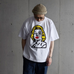 　TOUGHER ( タッファー ) BREA S/S TEE (かせき CIDER/GENTLEMAN) (かせき CIDER/BLONDE LADY) / クルーネック S/S プリント Tシャツ(かせき CIDER/GENTLEMAN) (かせき CIDER/BLONDE LADY)