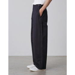 Y (ワイ) 1655240313 [ ORGANIC COTTON CHINO ADJUSTER TROUSERS ] オーガニックコットンチノ アジャスタートラウザーズ (NAVY)