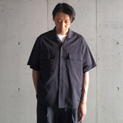 Y (ワイ) 
1655150343 [ ORGANIC COTTON WASHER SATIN OPEN COLLAR SHIRT ] オーガニックコットン ワッシャーサテン オープンカラーシャツ (NAVY)