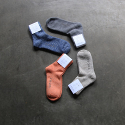 YUQRI (ユクリ) [ COMFY PILE DOUBLE RIB SOCKS2 FEEL ] 抗菌防臭・消臭・制菌を兼ね備えたYUQRI PROTECTIONを配合した ダブルリブ ソックス  (BLUE)