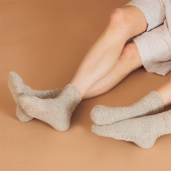 YUQRI (ユクリ) [ COMFY PILE DOUBLE RIB SOCKS2 FEEL ] 抗菌防臭・消臭・制菌を兼ね備えたYUQRI PROTECTIONを配合した ダブルリブ ソックス  (SAND BEIGE)