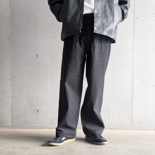  CURLY / CURLY& Co. (カーリー) 261-760125 [ KNIT CHINO-CLOTH PANTS (WIDE) ] ハイゲージダブルニット チノクロスパンツ(ワイド) (BLACK)