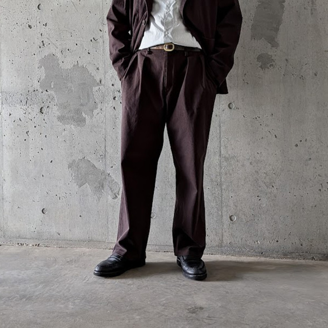CURLY / CURLY& Co. (カーリー) 26A-7621 [ KNIT DENIM 2 TUCK EZ WIDE PANTS ] ニットデニム ストレッチインレイ 2タック イージーワイドパンツ (CHOCO)