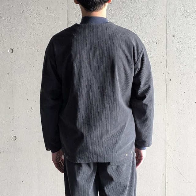 CURLY / CURLY& Co. (カーリー) 263-230922 [ TRICOT CORDUROY SNAP BUTTON CARDIE ] トリコットコーデュロイスナップボタンカーディー (BLACK) (CADET BLUE)