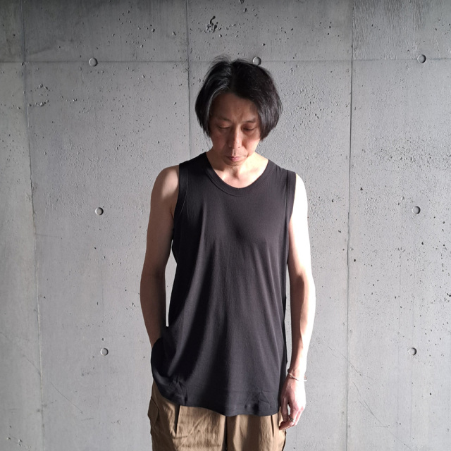 KLASICA (クラシカ) [SUD]  / 60/1 HIGH TWISETED DRY COTTON FRAISE / STANDARD TANK TOP (CHARCOAL) (BLACK)
/ スタンダードタンクトップ