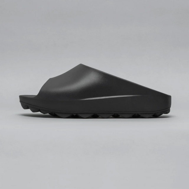 PPACO (パコ) [ LUX-2(AIR STUDDED SOLE) ] /PPA2412004 /リカバリーサンダル (DARKGRAY/BLACK)