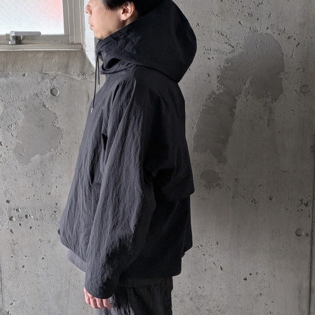 STILL BY HAND (スティルバイハンド) [BL03263]  CRISPY HOODED BLOUSON / フーデッドブルゾン (BLACK)