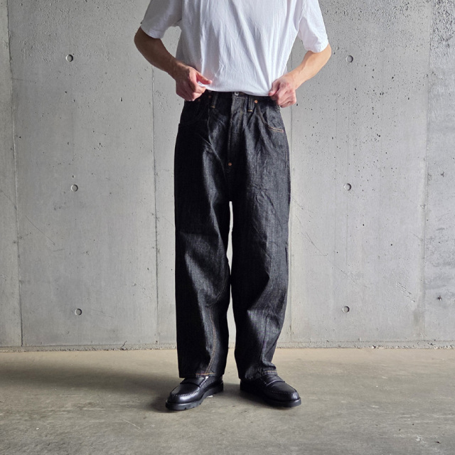 SKEWed （スキュー） [ 201/ ONE POCKET PANTS (LV) ]  5ポケットデニムパンツ (BLACK RINSE)